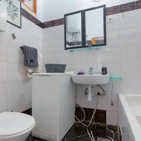 Apartamento Leones *